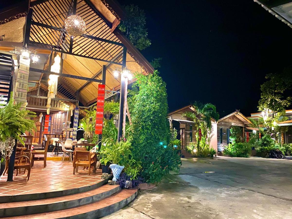 Khum Lanna Boutique Hotel Sisaket Zewnętrze zdjęcie
